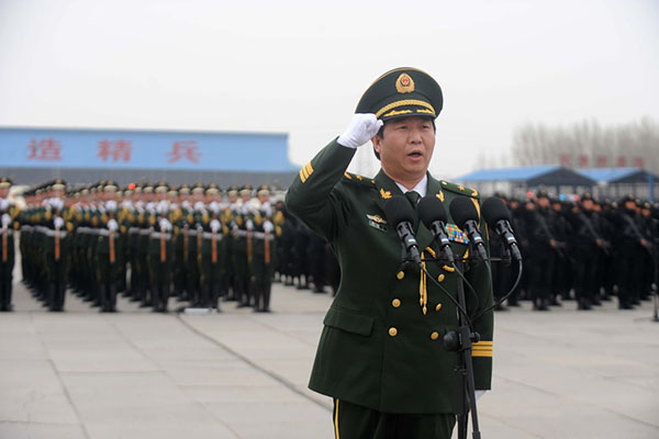 武警部隊司令員政委，職責(zé)與角色的深度解析，武警部隊司令員政委職責(zé)與角色的全面解析