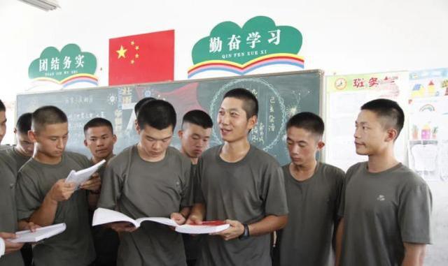 深度解析，為什么不建議報(bào)考國防科技大學(xué)，深度解析，報(bào)考國防科技大學(xué)的潛在考慮與權(quán)衡