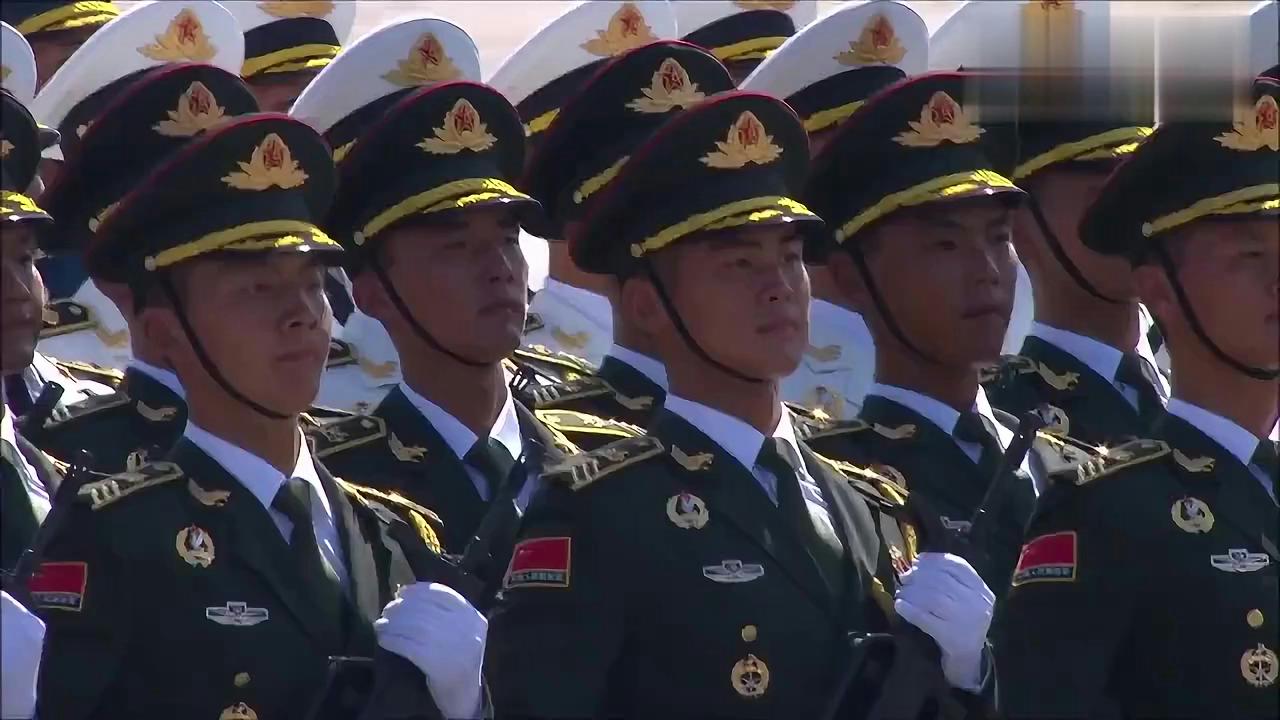 三軍儀仗隊(duì)霸氣視頻，展現(xiàn)雄壯軍威與卓越風(fēng)采，三軍儀仗隊(duì)雄壯風(fēng)采霸氣展現(xiàn)視頻，彰顯卓越軍威與風(fēng)采