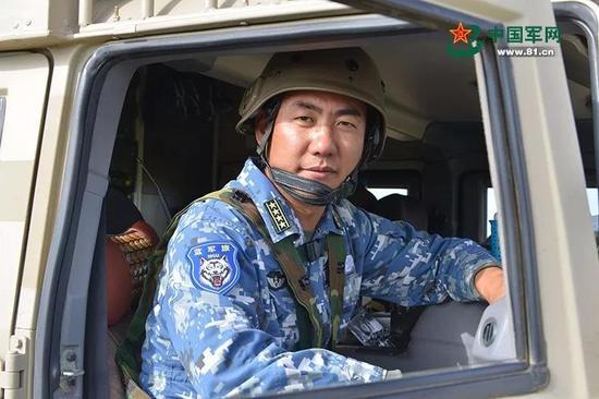 滿廣志現(xiàn)在是什么軍銜？深度解析其軍事生涯及成就，滿廣志的軍銜與軍事生涯，深度解析及成就概覽