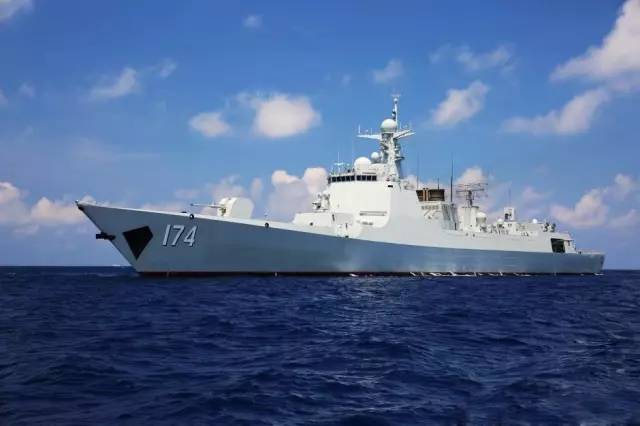 鄭州艦的服役地點，榮耀與擔當?shù)囊娮C，鄭州艦榮耀見證，服役地點與擔當?shù)臉s耀