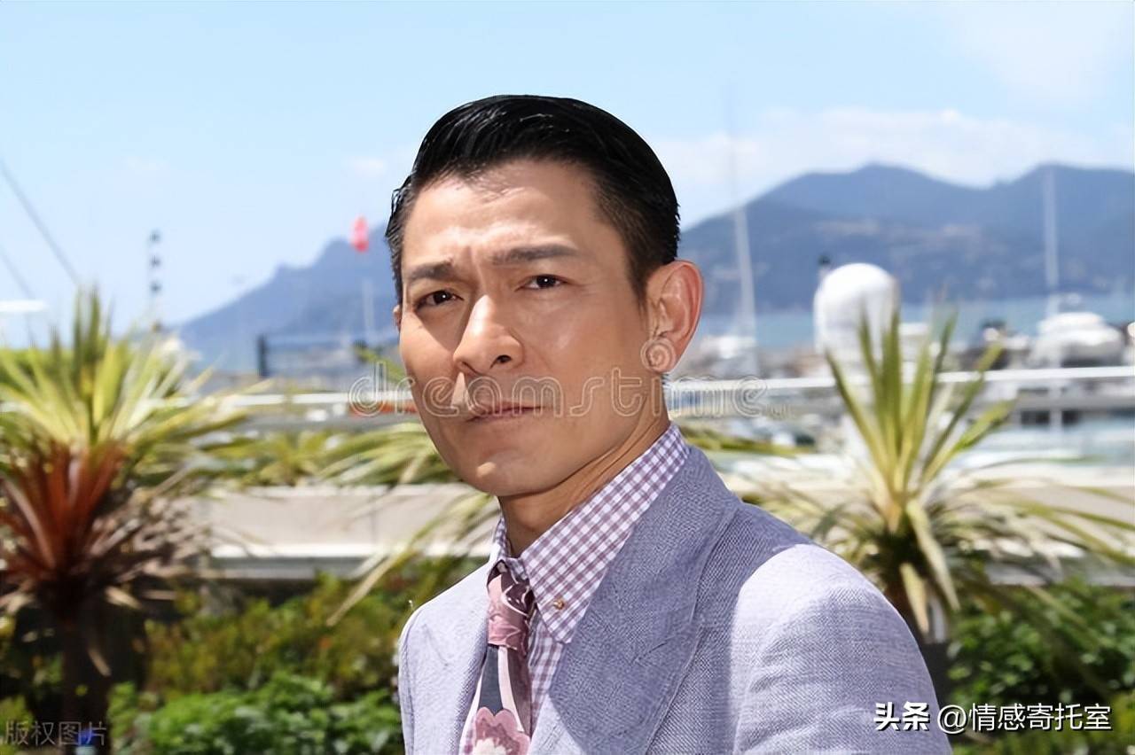 香港內(nèi)部一肖王中王新水，揭秘背后的秘密與探索真實(shí)面貌，香港內(nèi)部揭秘，一肖王中王新水背后的真相與真實(shí)面貌探索