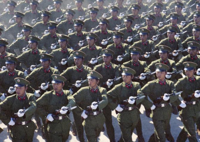 關(guān)于八一大閱兵的歷史回顧與深度解析——死亡人數(shù)背后的故事，八一大閱兵深度解析，歷史回顧與死亡人數(shù)背后的故事