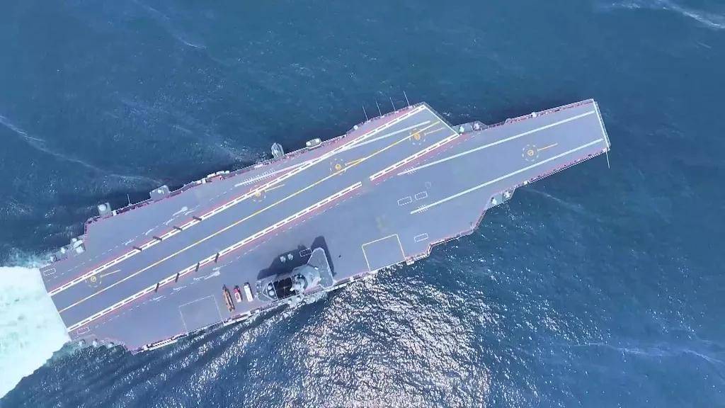 福建艦航母圖片，展示強(qiáng)大實(shí)力與無(wú)限潛力，福建艦航母展示強(qiáng)大實(shí)力與無(wú)限潛力圖片集