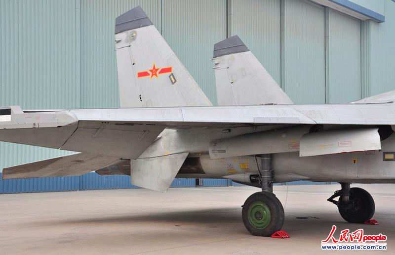 殲-35首次公開露面，揭示五代戰(zhàn)機新篇章，殲-35首次亮相揭示五代戰(zhàn)機新篇章