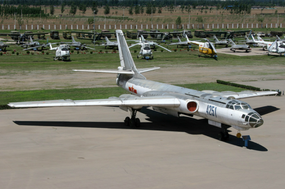 轟-20在閻良試飛視頻，揭示中國新一代戰(zhàn)略轟炸機的神秘面紗，中國新一代戰(zhàn)略轟炸機轟-20在閻良試飛，神秘面紗揭曉