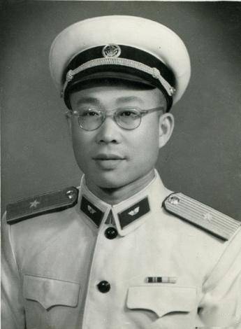 揭秘，35歲的少將是否可能？，揭秘，35歲能否成為少將？