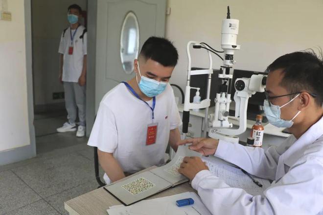 征兵體檢不去是否算自動放棄？解讀相關政策和注意事項，解讀征兵體檢政策，不參加體檢是否視為自動放棄？注意事項詳解