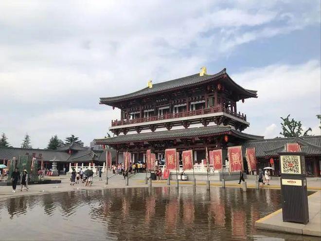 西安哪里好玩的景點(diǎn)——探索古都的絕佳旅游勝地，西安必游景點(diǎn)，探索古都的旅游勝地指南